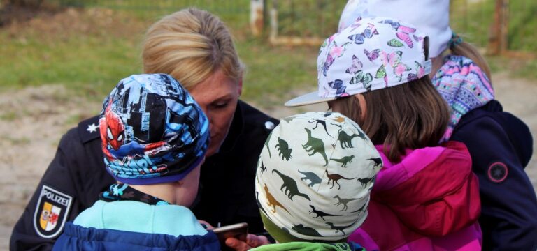 Sicher zur Schule: Schulwegkontrollen starten mit Beginn des neuen Schuljahres