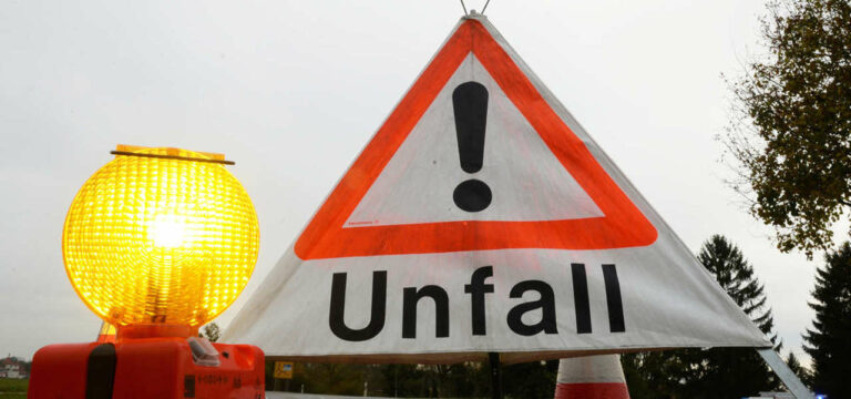 A20 Wismar: Verkehrsunfall mit zwei schwerverletzten Personen