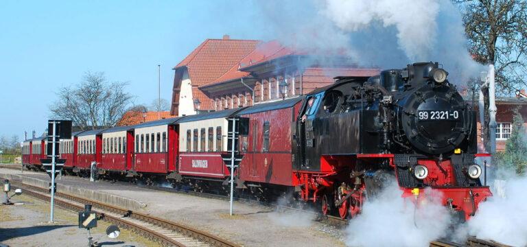 Tödlicher Verkehrsunfall nach Zusammenstoß mit Bäderbahn „Molli“