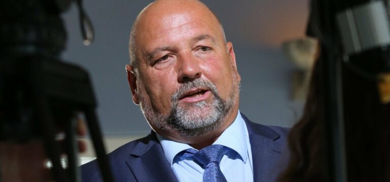 Minister Glawe: Pauschale Absage von Osterurlaub verfrüht