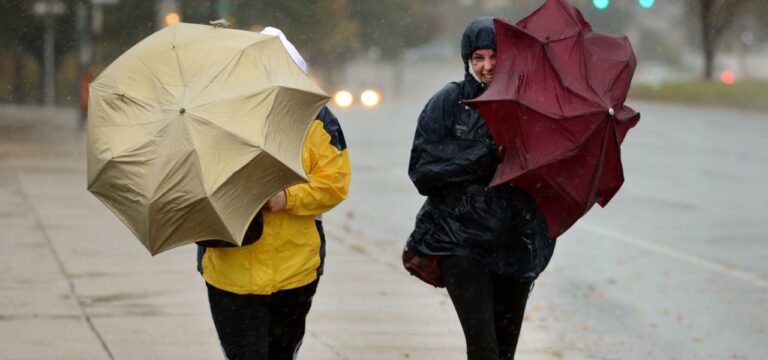 Unwetter: Experten warnen vor Sturmflut an der Ostsee