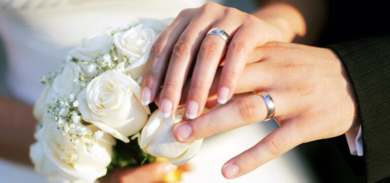 Kein deutlicher Corona-Effekt auf Heiratspläne in MV