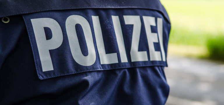 223 neue Polizisten für Mecklenburg-Vorpommern vereidigt