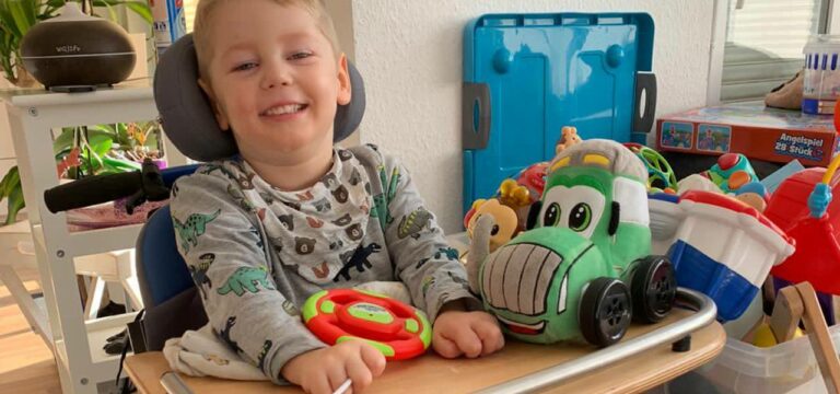 Wismar: Schicksal des kleinen Leo (4) berührt – Verein „Tätowierte gegen Krebs e.V.“ will helfen