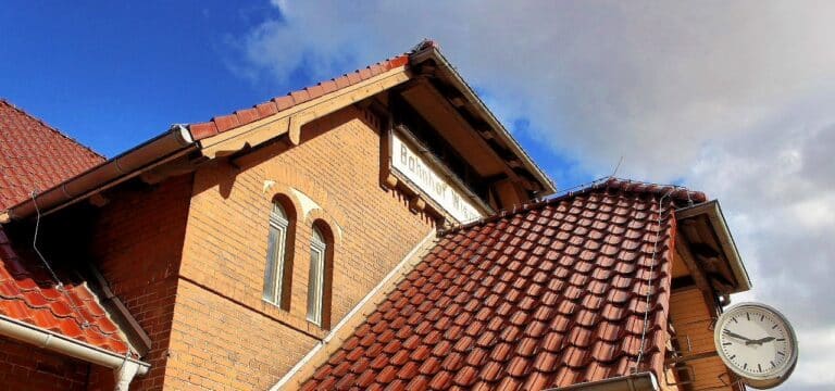 Wismar: Cannabisblüten auf dem Bahnsteig eingezogen