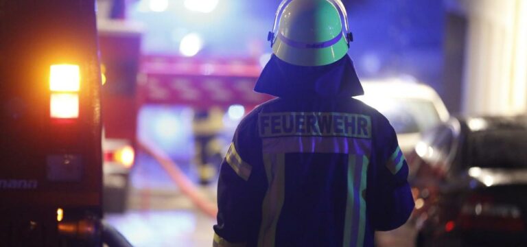 Klein Warin: Brand einer Doppelhaushälfte