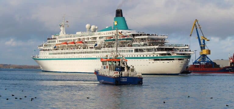Kreuzfahrtanlauf: „MS Deutschland“ macht am 1. Mai in Wismar fest