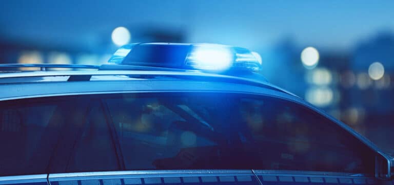 Zeugenaufruf nach Verkehrsunfallflucht auf der Insel Poel