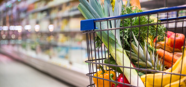 Einkauf mit Lebensmittelampel?: Ernährungsexpertin erklärt “Nutriscore”