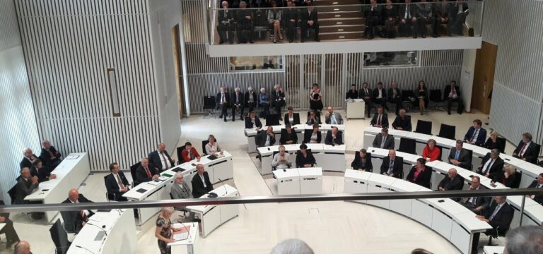 Landtag beendet Sitzungswoche: Letzte Debatten vor Neuwahl