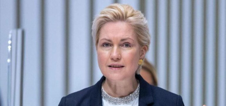 Schwesig fordert mehr Zukunftstechnologien für den Osten