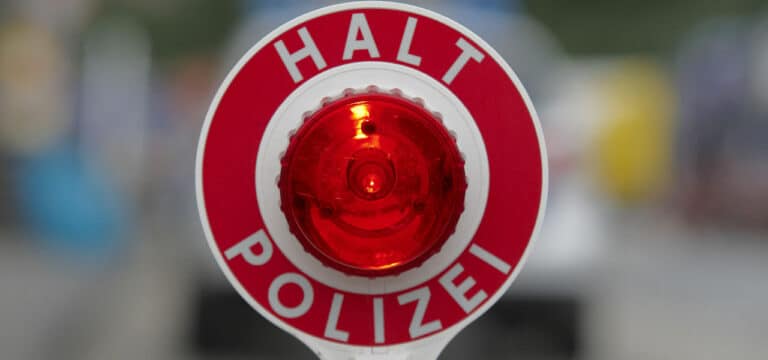 Polizei nimmt Raser und riskante Überholer unter die Lupe