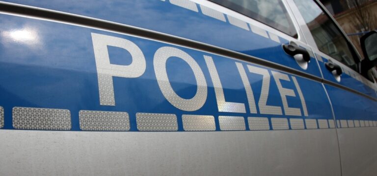 Wismar: Diebstahl einer Bronzegussplatte „Jesus“