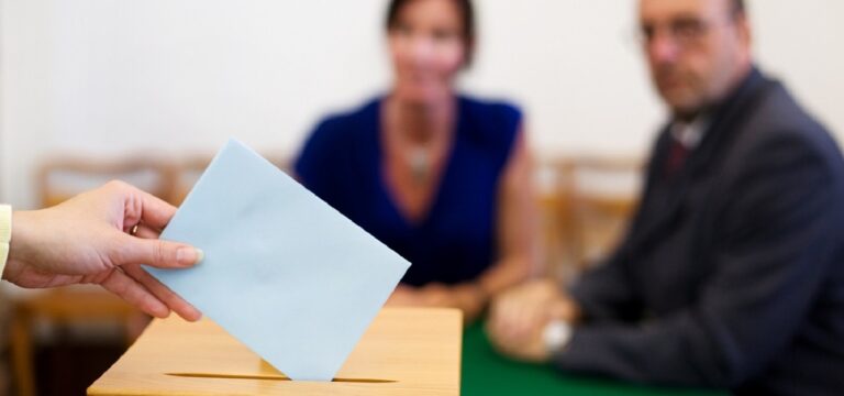 Bürgermeister dankt für ehrenamtliches Engagement zur Landratswahl