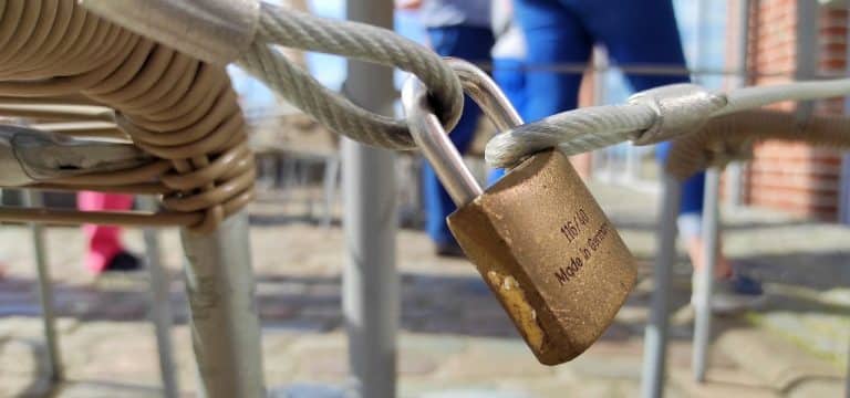 MV schaltet ab Dienstag auf Corona-Ampelstufe Rot+