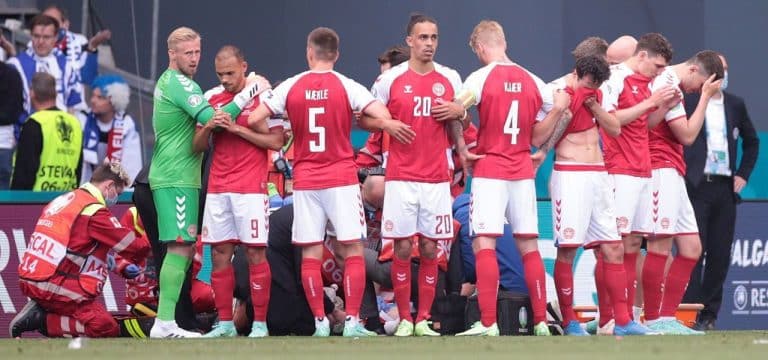 Dänischer Spieler kollabiert bei EM: Mannschaftsarzt – “Wir haben es geschafft, ihn zurückzuholen”