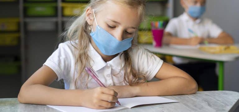 Schulstart mit Maske – Kritik nach Einschulungsfeier