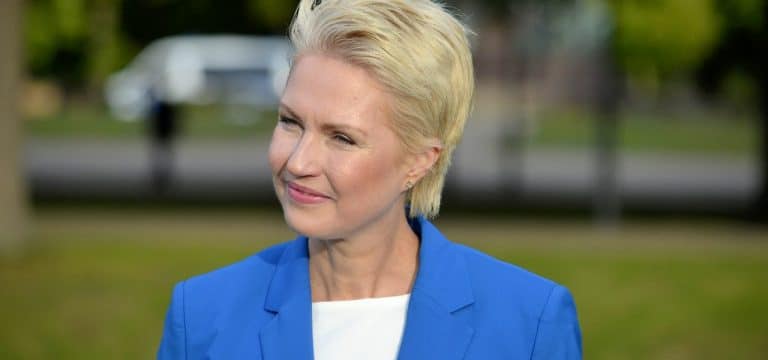 Parteien im Nordosten halten sich zu Sondierungen bedeckt