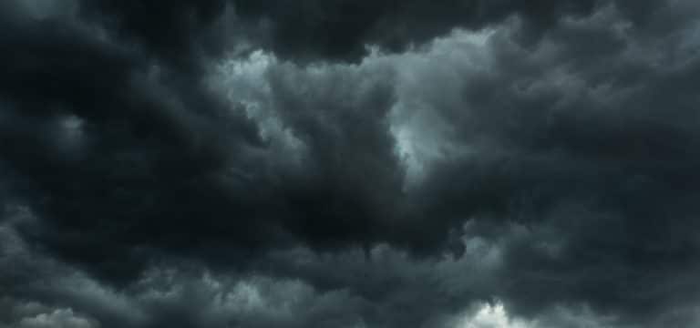 Schwerer Sturm und Gewitter in Mecklenburg-Vorpommern erwartet