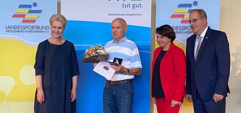 Schwesig zeichnet neun Ehrenamtler aus dem Sport aus