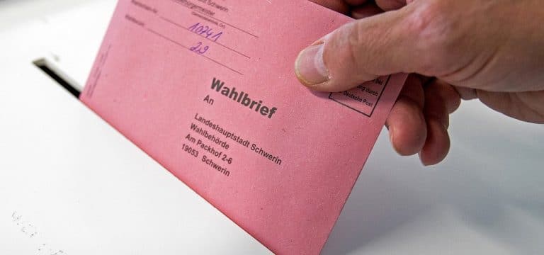 Landeswahlleiterin: Briefwähler sollten sich sputen