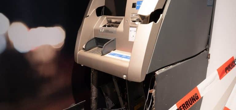 Rostocker Polizei sucht Geldautomaten-Sprenger