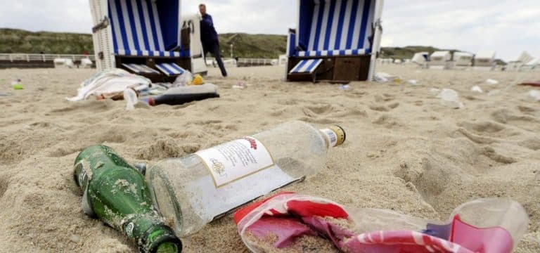 63 sichtbare Müllfunde auf 100 Meter MV-Ostseestrand
