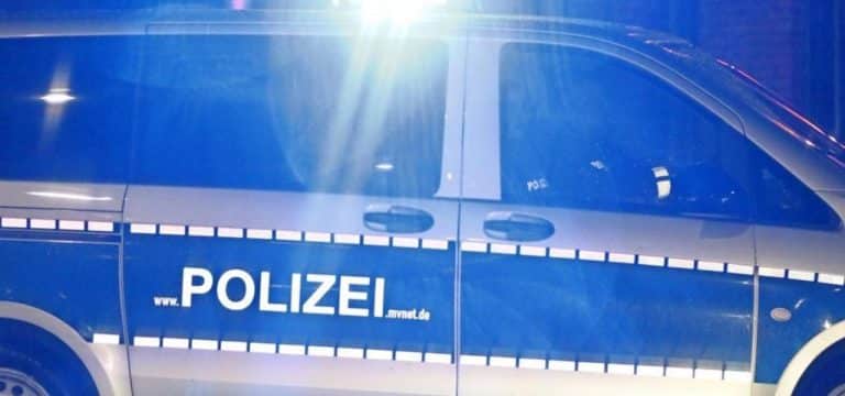 Rostock: Gruppe brüllt rechtsradikale Parolen – Strafverfahren
