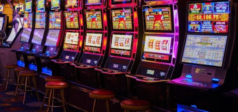 10.000 Unterschriften gegen Mindestabstand von Spielhallen