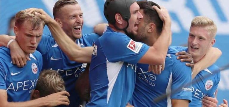 Zwei Kopfball-Tore verhelfen Rostock zum ersten Heimsieg