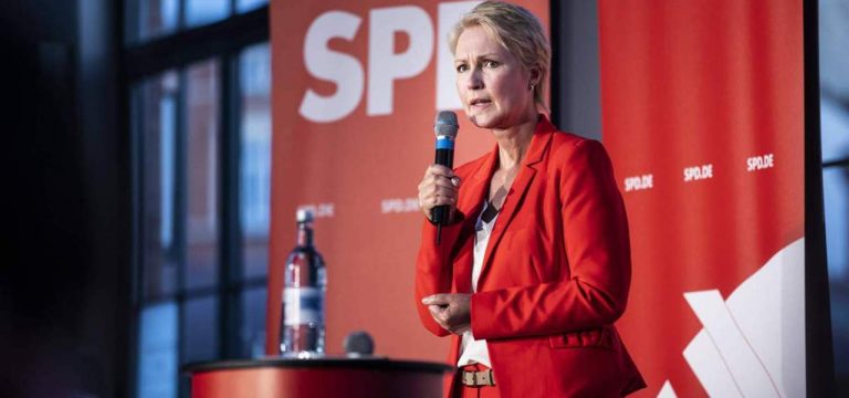 Schwerin: Land gibt Kommunen mehr Geld und streckt Rückzahlungen