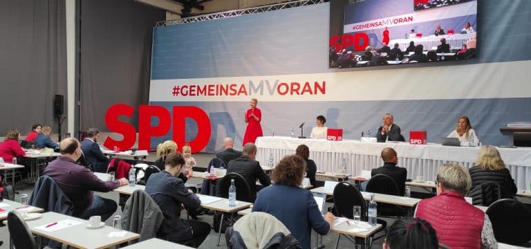 Wismar: SPD stimmt Koalitionsvertrag mit den Linken zu