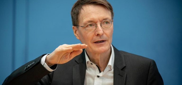 Bundesgesundheitsminister Karl Lauterbach kommt zum Antrittsbesuch nach Mecklenburg-Vorpommern