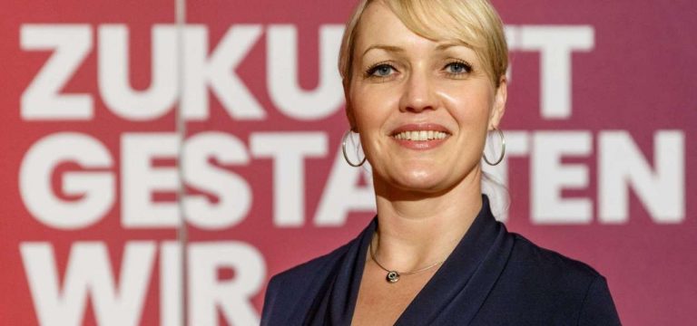 DGB verlangt neues Tariftreuegesetz: Sorge um Tarifbindung