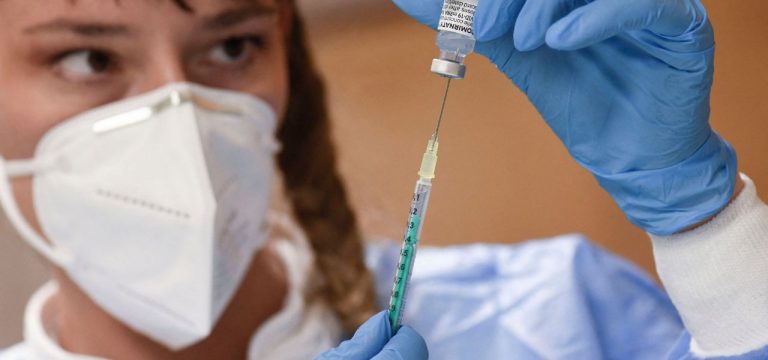 Auffrischimpfungen bei Jugendlichen: Angebote an Schulen