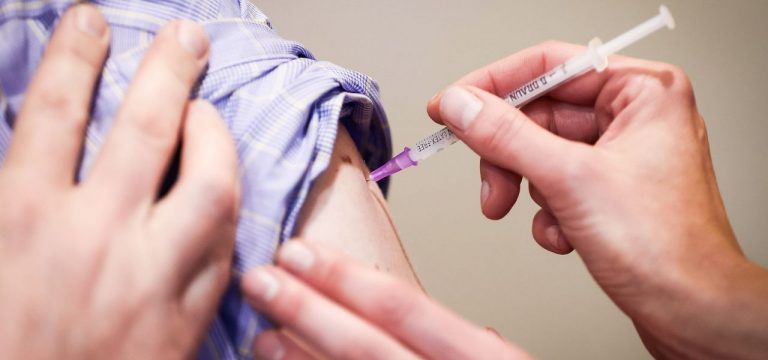 Ministerium: Impfzentren offen für ukrainische Flüchtlinge