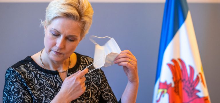 Ärzte empfehlen Schwesig sechswöchige Genesungszeit