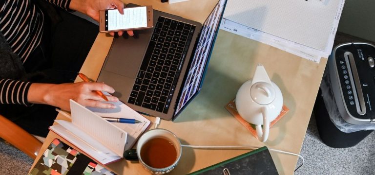Mehr als 2000 Lehrer in digitaler Winterakademie: Rekord