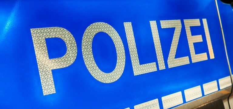 Schwerin: Frau fährt Schlangenlinie und wird mit 2,2 Promille gestoppt