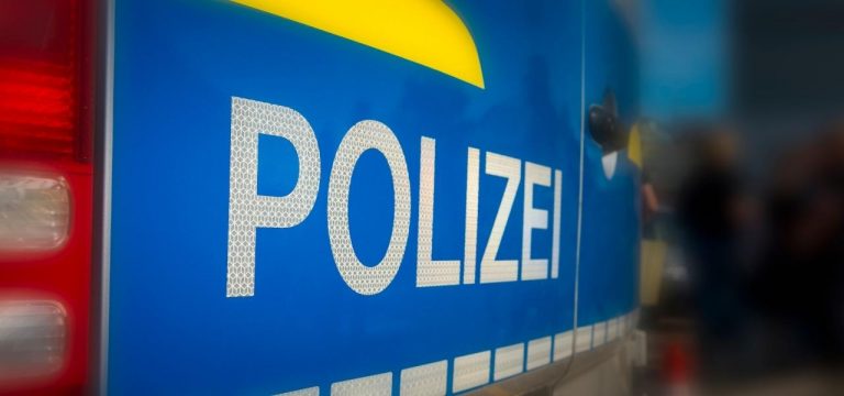 Sternberg: Mann soll seine Frau angefahren haben und geflüchtet sein