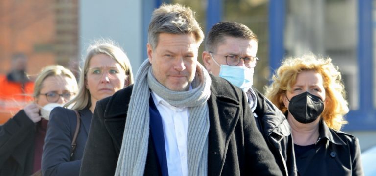 Habeck hält aktuelle Gasversorgung für inakzeptabel