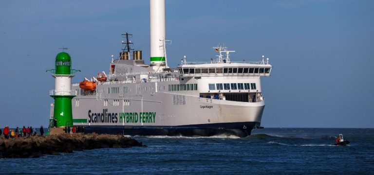 Reederei sagt Fährfahrten Rostock-Gedser wegen Sturmtiefs ab