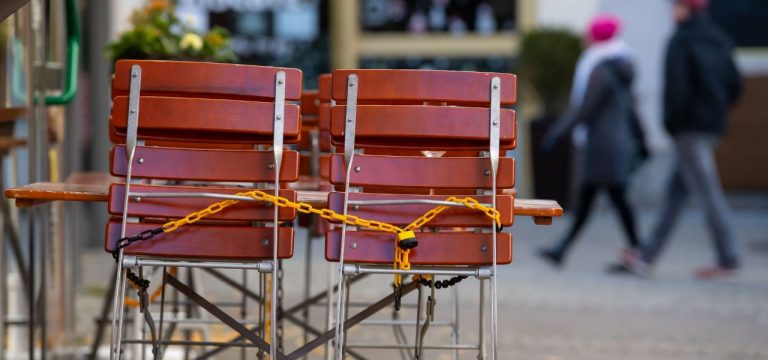 FDP: Rasche Lockerungen der Corona-Regeln im Gastrobereich