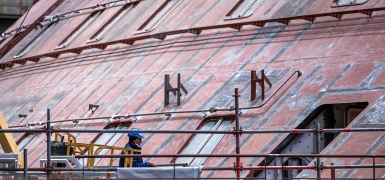 Insolvenz bei MV Werften: Offshore-Projekte erst Ende 2023