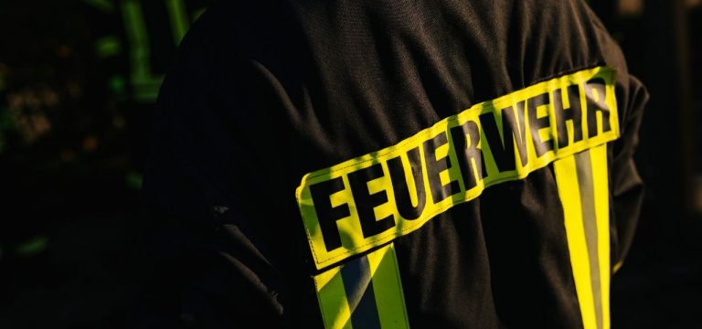 Experte: Defekte Steckdosenleiste Ursache für Wohnungsbrand in Schwerin