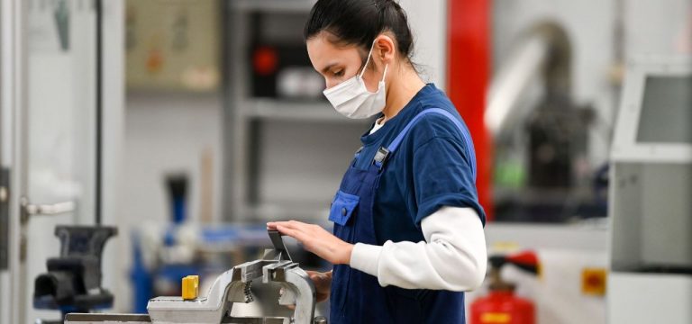 Geschlechterklischees prägen weiter Berufswahl von Azubis
