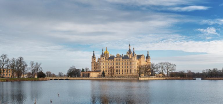 Klimastiftungs-Steuererklärung verbrannt?: Schwesig drängt auf Klärung