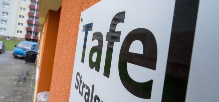 Große Nachfrage bei Tafeln überfordert Helfer