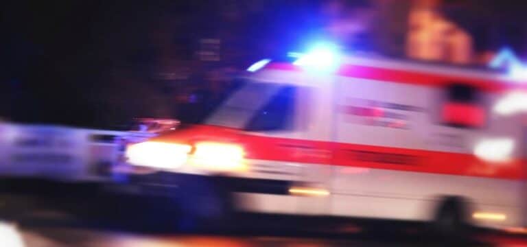 Rostock: Mann lebensgefährlich verletzt gefunden – Umstände unklar