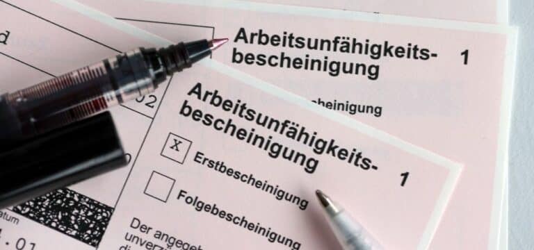 Unternehmen: Krankenstand trotz niedriger Corona-Zahlen hoch